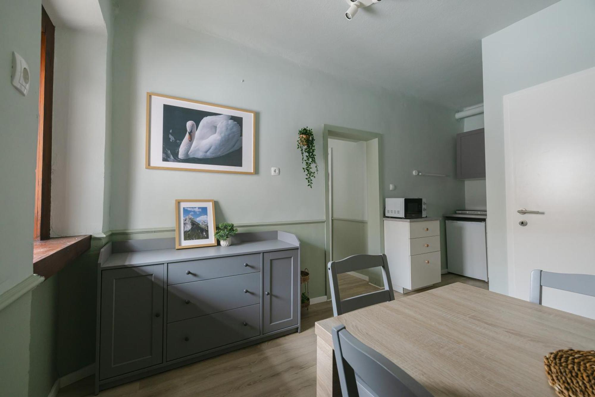 Castle Road Apartment