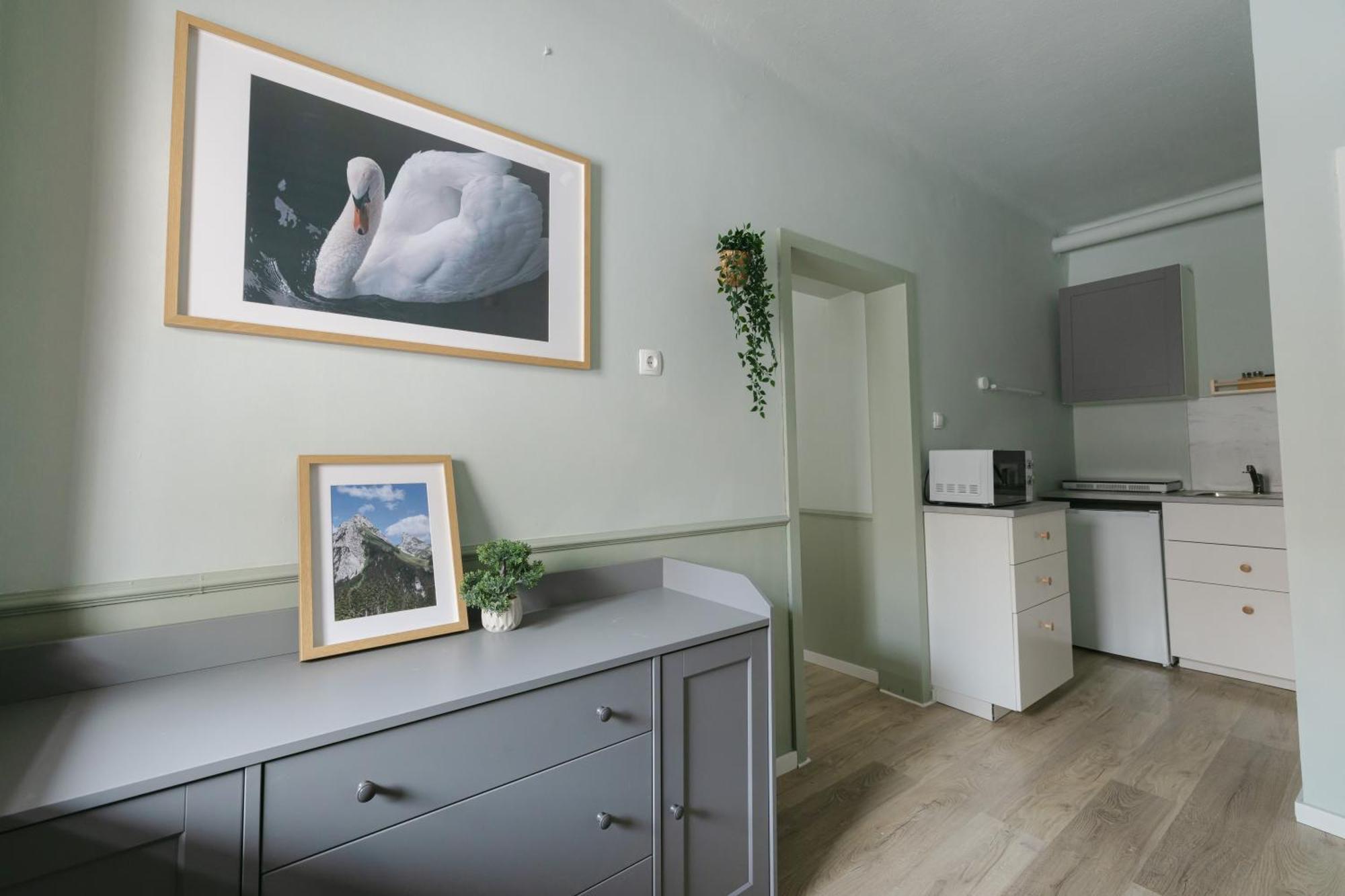 Castle Road Apartment *